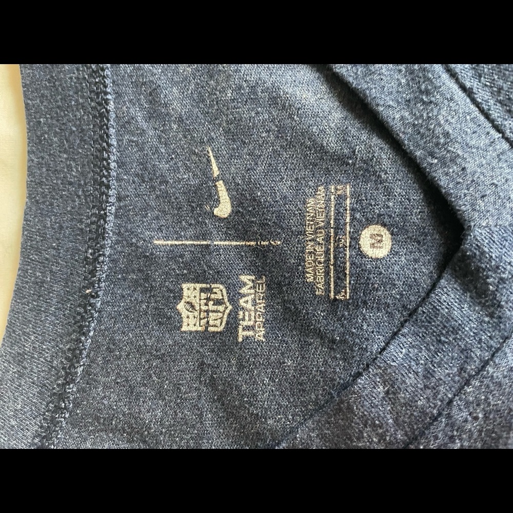 St.Louis Rams Shirt - Picture 2 of 2